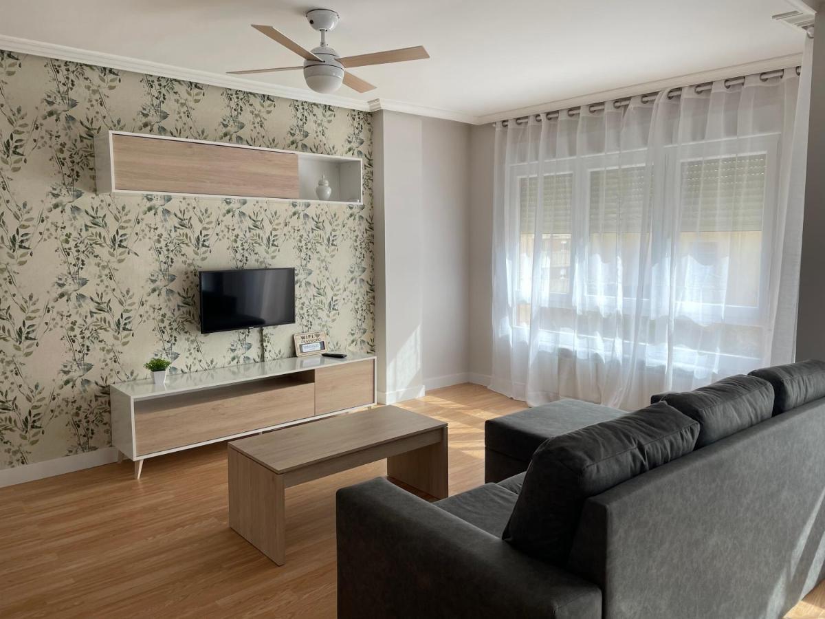 Apartamento Cuatro Estaciones Calahorra Exterior foto